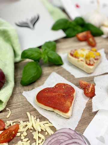 Azafran_Rezepte_Veganepizzaherzen_Rezeptbild_2