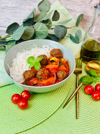 Bestes_Fleischbällchen-Tomaten-Soße