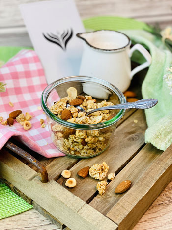 Bestes_Granola-mit-Nüssen