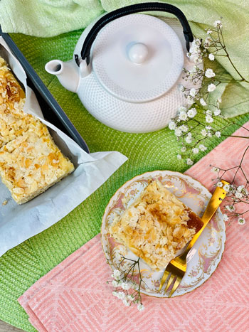 Butterkuchen_mit_Zucker_4_web
