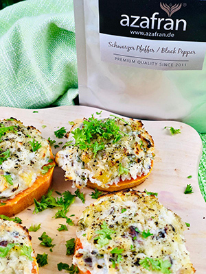 Gebackene Süßkartoffeln mit Ricotta und Haselnüssen Tüte mini