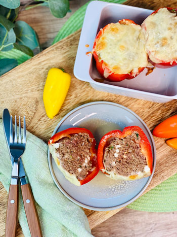 Gefüllte-Paprika-mit-Hack-Rezept-1