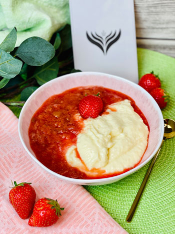 Grießpudding_mit_Kompott
