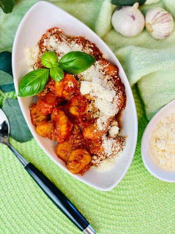 Leckere_Gnocchi-Bolognese